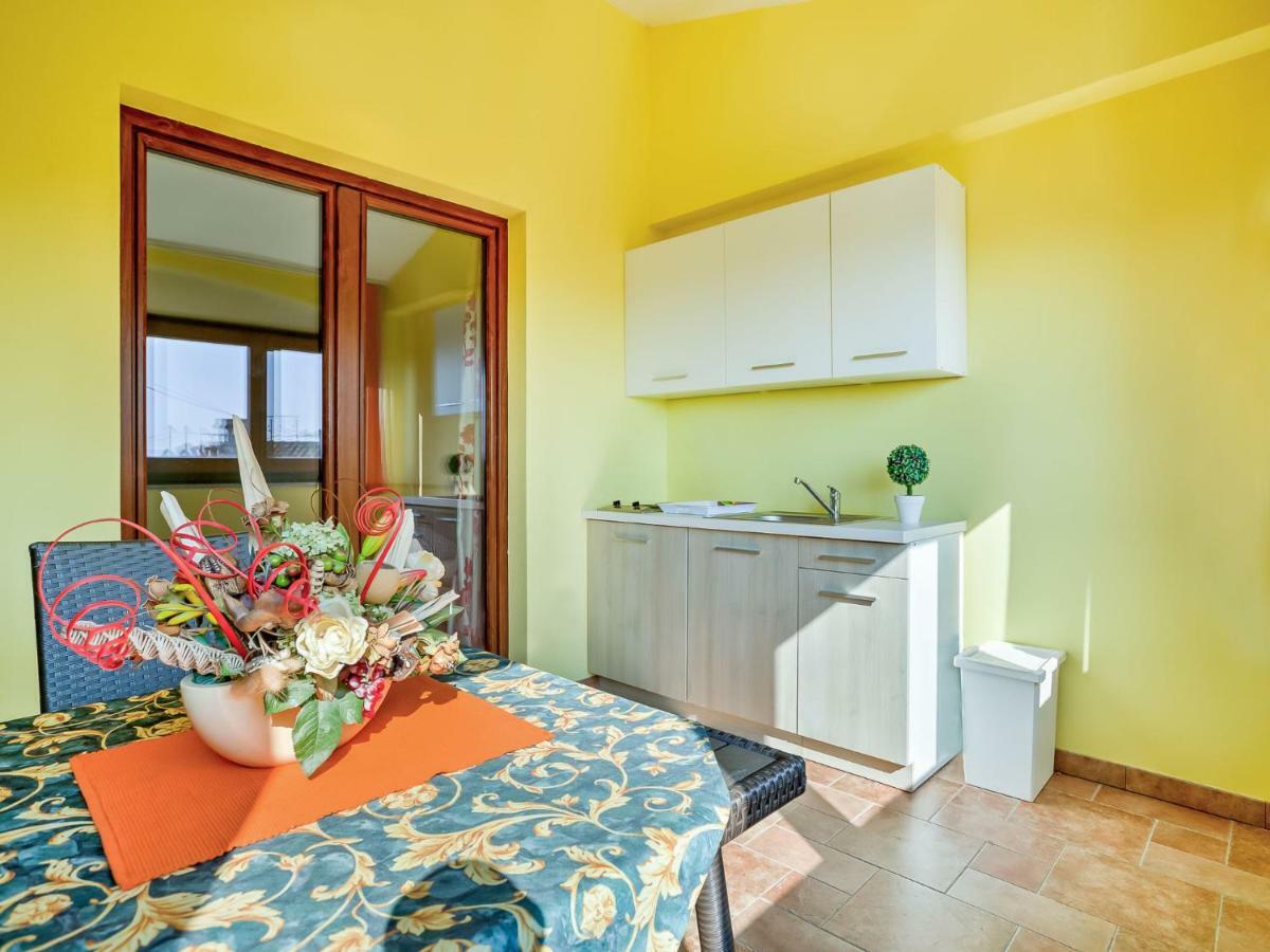 Apartment Ulika-4 Tar-Vabriga Bagian luar foto